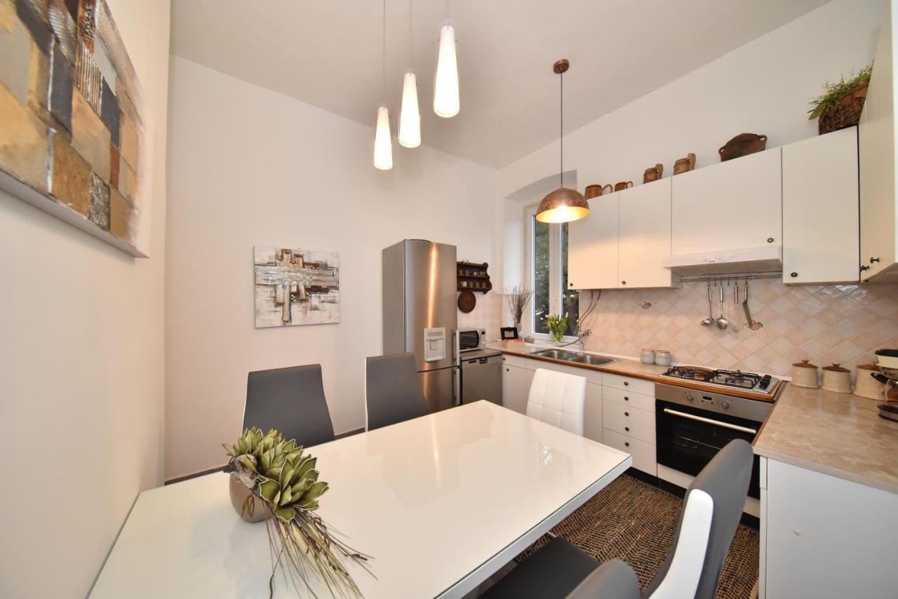 Zadar Center Beach Apartment - Directly On The Sea Экстерьер фото